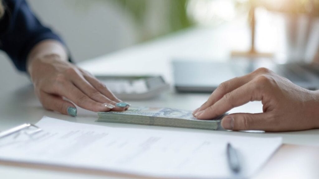 When to Finance or Pay Cash for Business Purchases